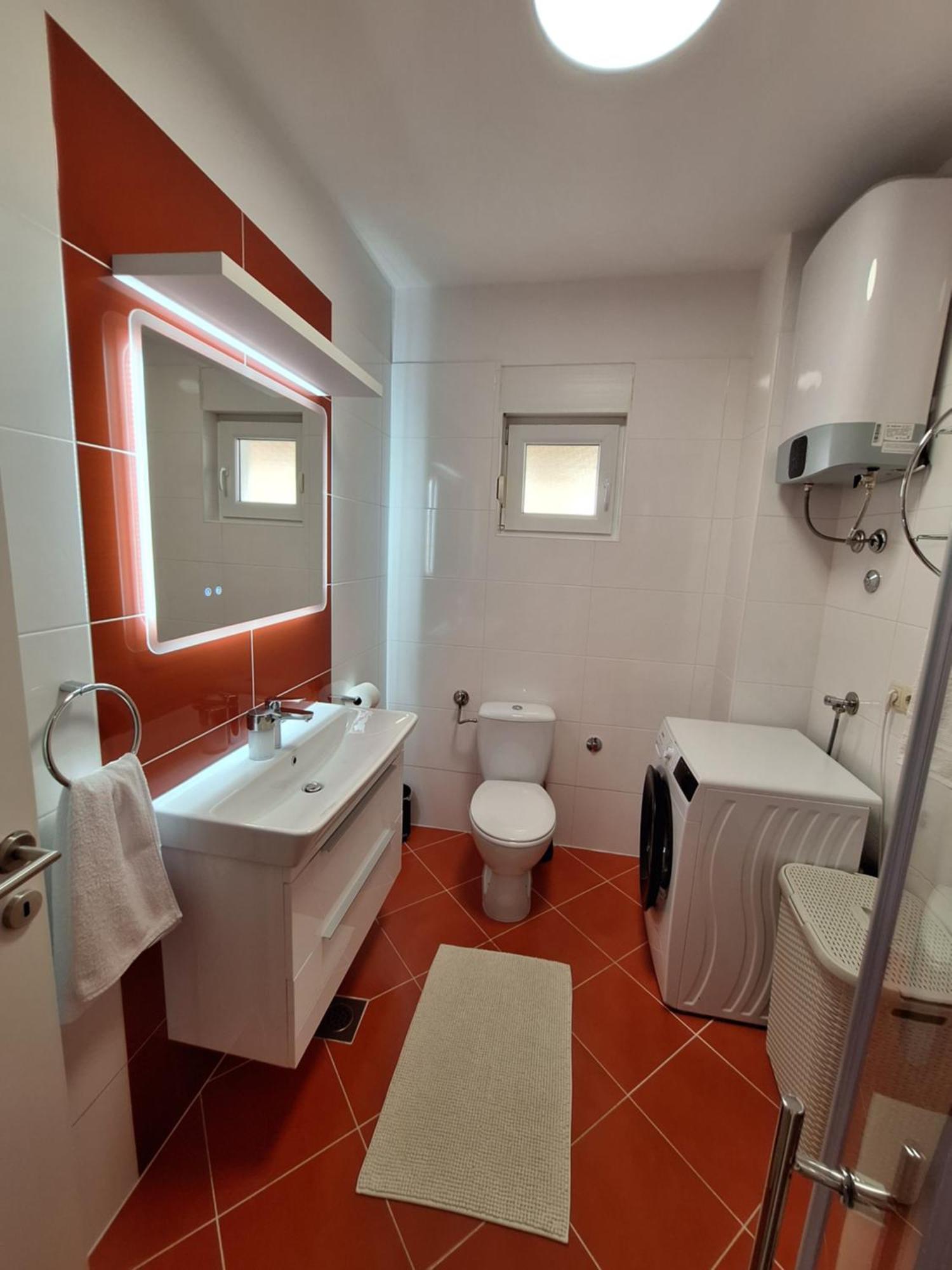 Sea Stone Apartment Подстрана Экстерьер фото
